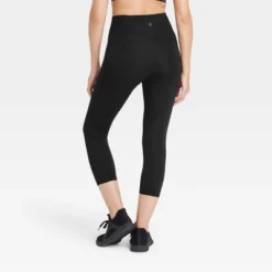 Women's Sculpt High-Rise Capri Leggings - All In Motion™