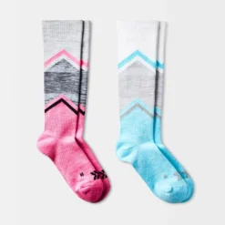 Women's Chevron Colorblock Compression 2pk Knee High Socks - All In Motion™ White/Gray 4-10: Moisture Wicking, Arch Support -All In Motion GUEST 9b75aacd 33ac 4862 b658 239e3a657504